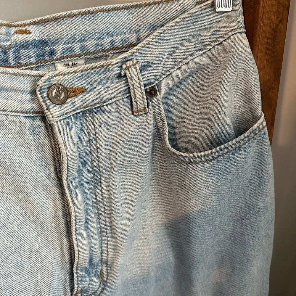Vintage Bay Club Mom Style High Rise Denim Jean - Picture 4 of 8